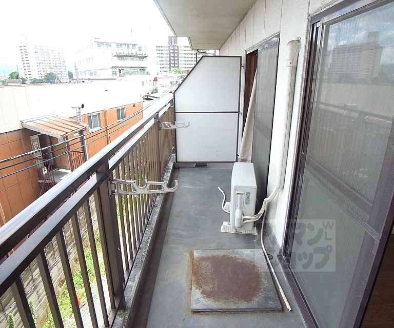 バルコニー　東向きの広めのバルコニーです。