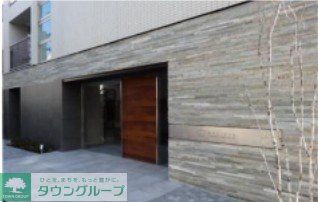 エントランス　駐車場