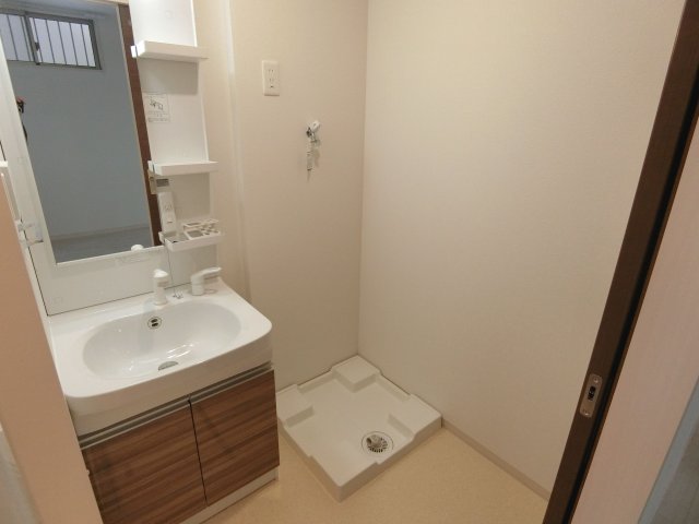 洗面設備　写真は同社様参考写真