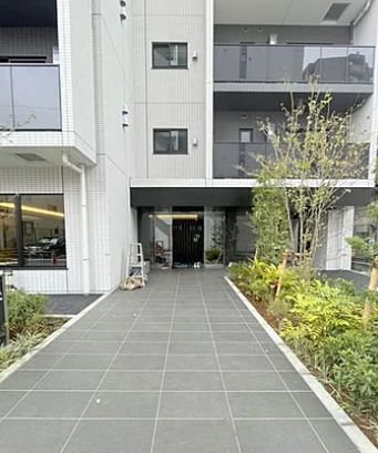 エントランス　建物の内部です