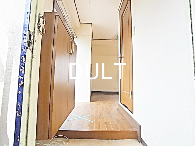 玄関　玄関です。
