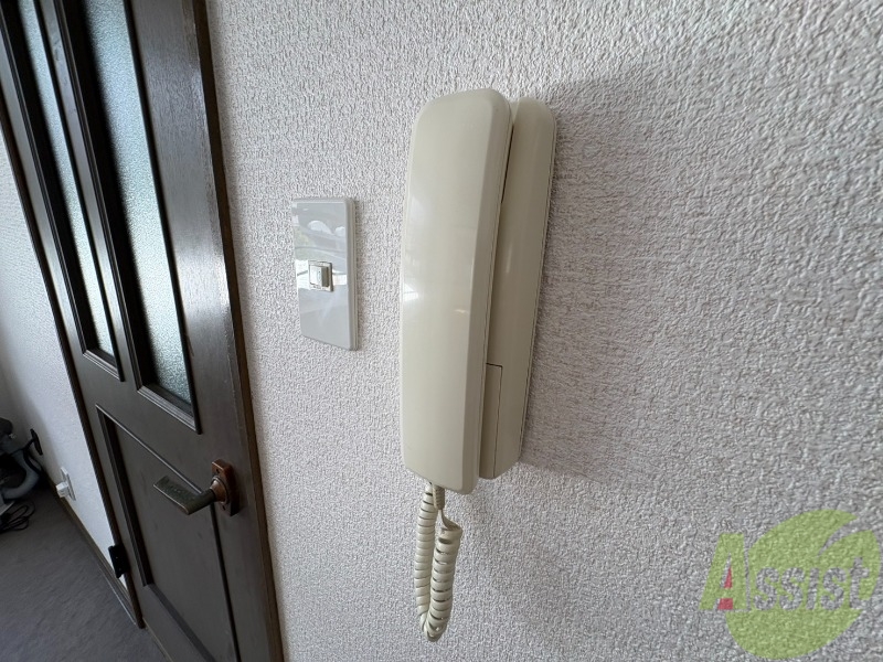 セキュリティ　インターホンは通話ができるので急な訪問があっても安心です。