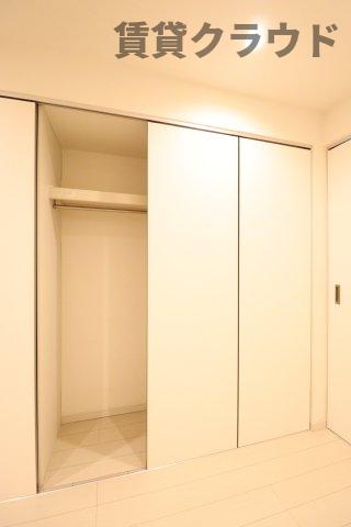 収納　お洋服がかけられるハンガーラック付きです♪