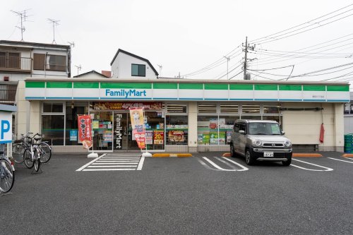 コンビニ　ファミリーマート 堀切六丁目店（コンビニ）まで368m