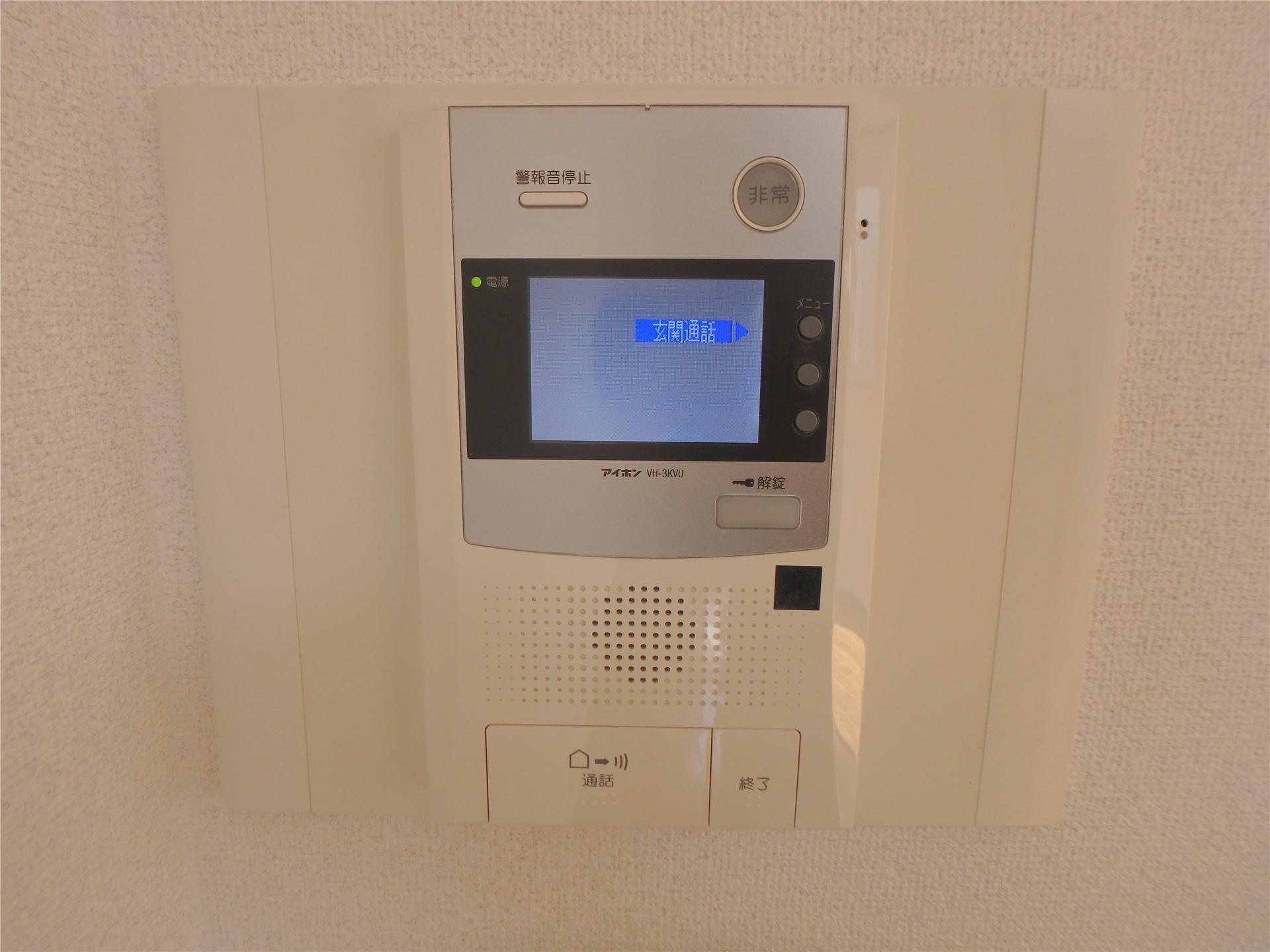 セキュリティ　来訪者と会話ができるTVモニターホン付きです