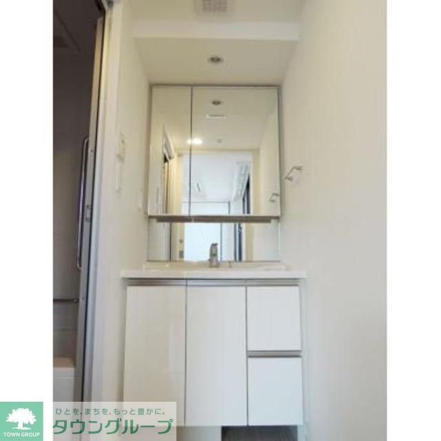洗面設備　※写真は同タイプ住戸です。
