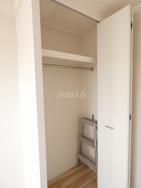 収納　お部屋により室内カラーが異なる場合がございます