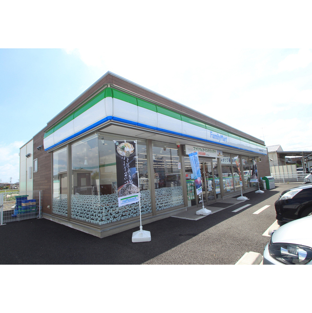 コンビニ　ファミリーマートフレスト阿見本郷一丁目店（コンビニ）まで1392m