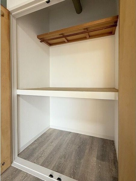 収納　※写真は別号室です。