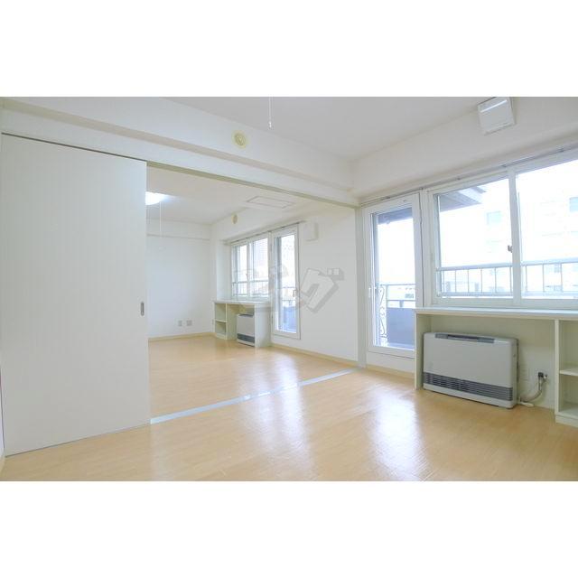 その他　明るいお部屋で気持ちまで明るくなりますね！