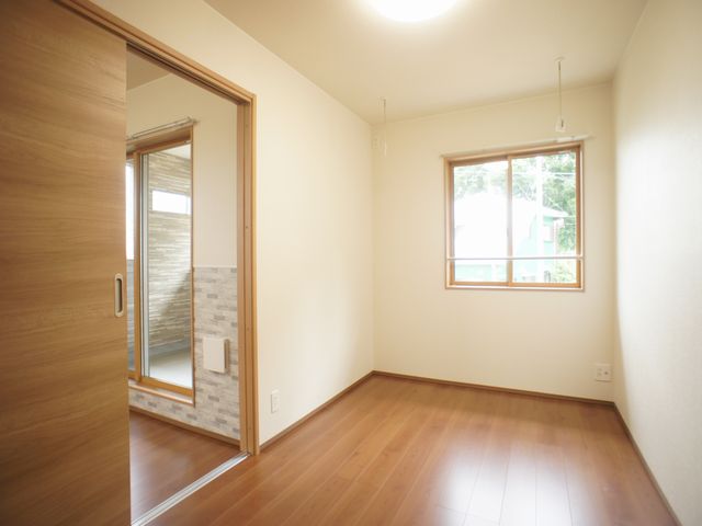 その他部屋・スペース　清潔感のあるきれいな洋間です♪