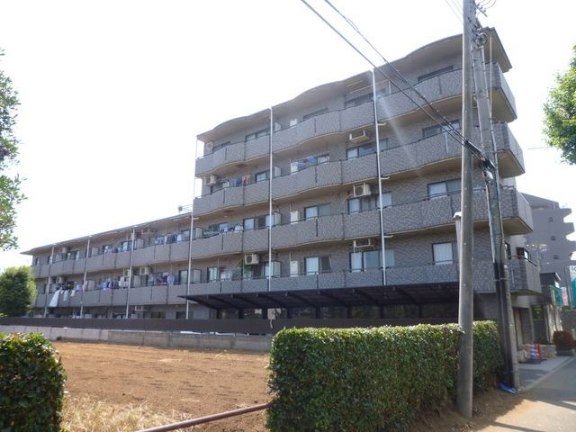 建物外観　全て東向き
