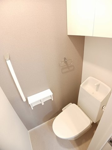 トイレ　ゆったりとした空間のトイレです