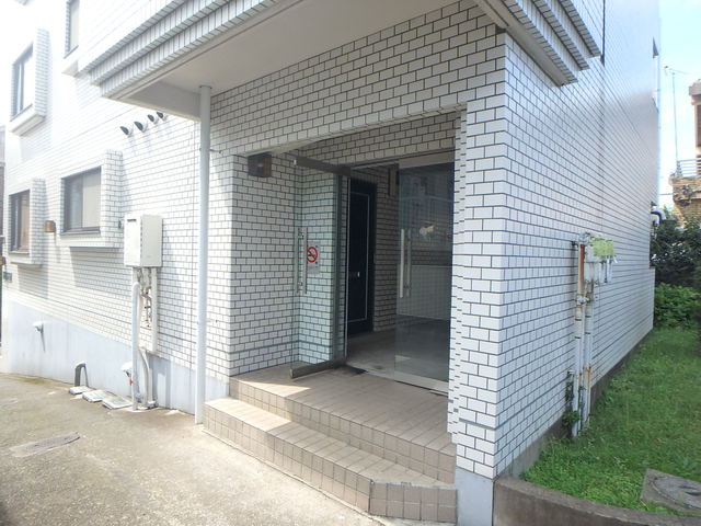 エントランス　★建物の入り口★