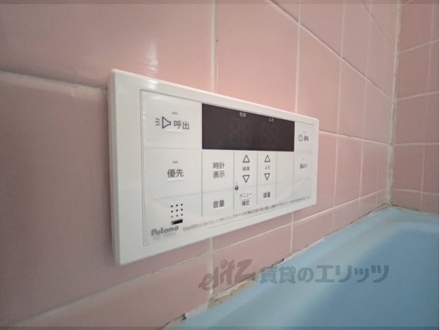 その他設備　給湯器リモコン
