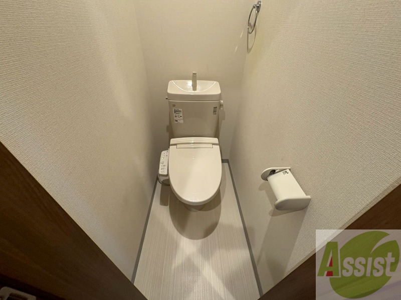 トイレ　こちらはトイレです。清潔感があり、安心して使用できます。