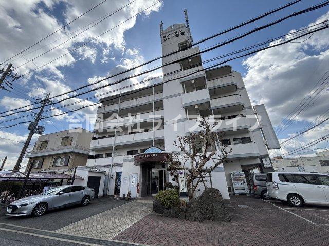 建物外観　落ち着いた雰囲気の外観です