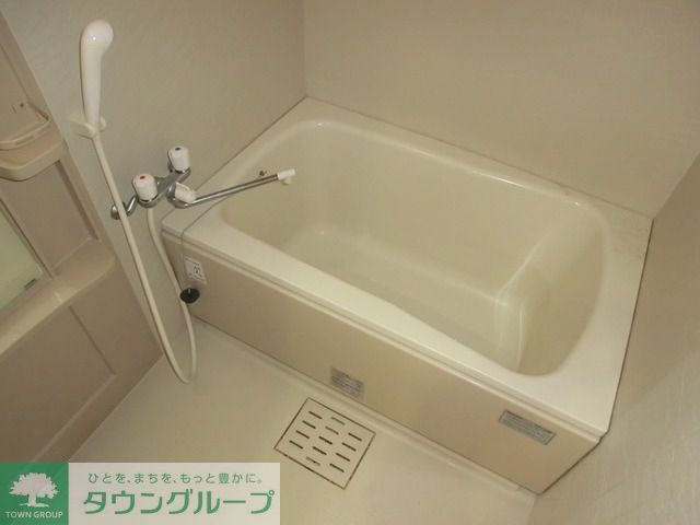 バス・シャワールーム　バスルーム