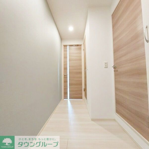 玄関　お部屋探しは株式会社　タウンハウジング　までお気軽にお問合…