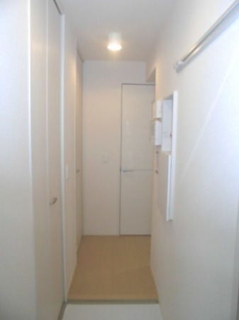 玄関　反転別部屋参考写真