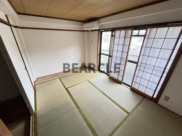 その他部屋・スペース　広くて明るい寝室