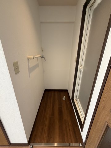 その他設備　洗濯機置場です。
