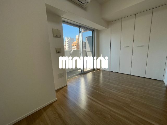 居室・リビング　別号室の参考写真