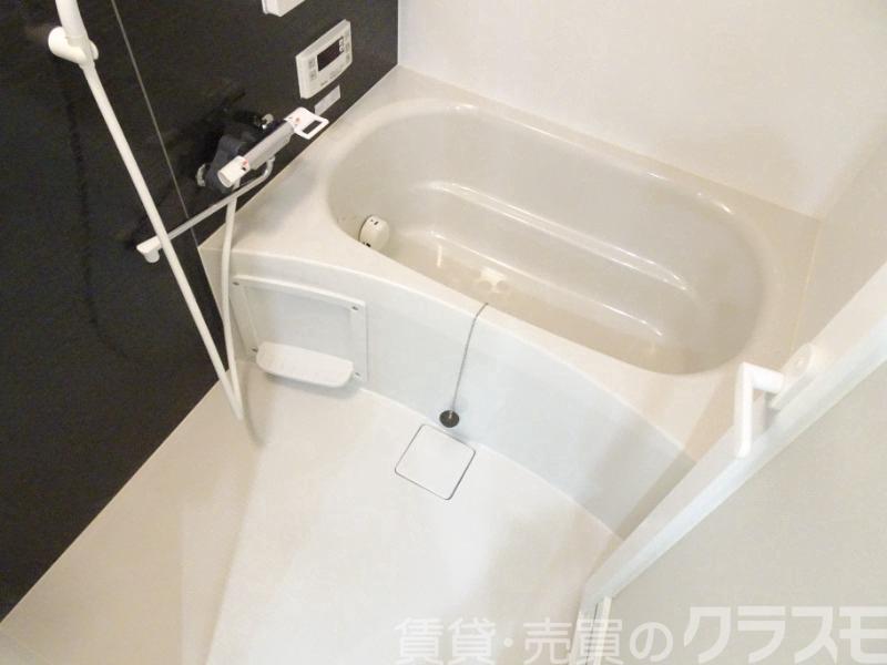 バス・シャワールーム　浴室乾燥機付きバス♪
