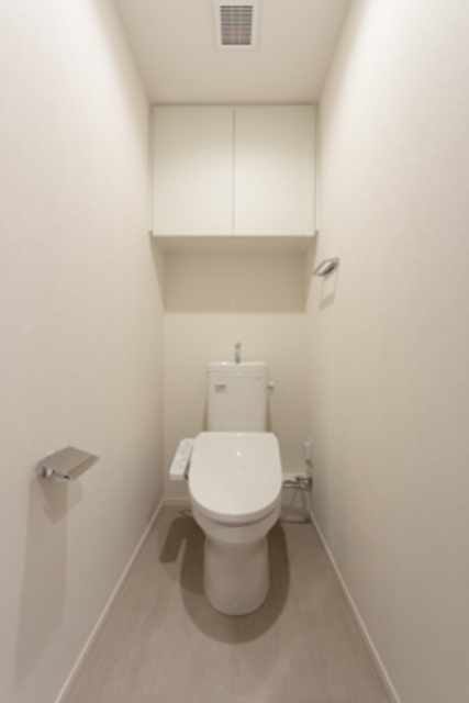 トイレ　※写真は同タイプ住戸です。