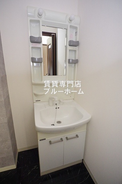 洗面設備　独立洗面台あります！