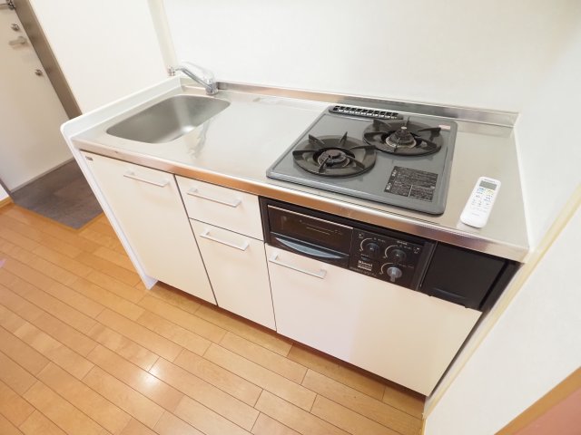 キッチン　※別部屋参考写真