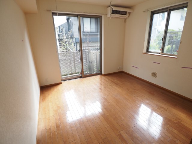 居室・リビング　※別部屋参考写真