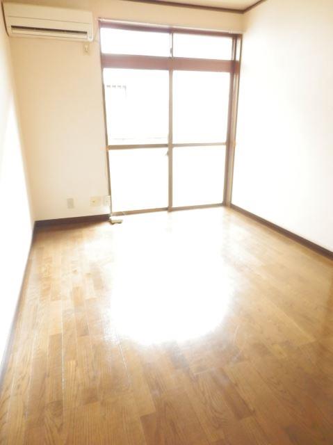 居室・リビング　７帖の広めのお部屋