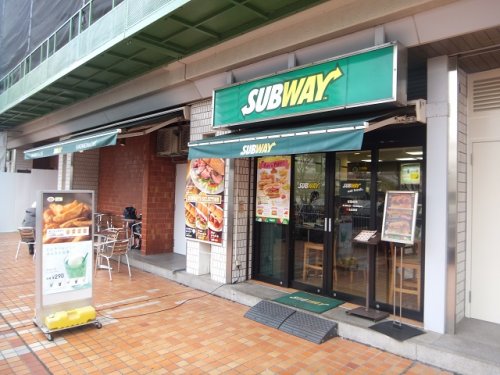 飲食店　サブウェイ船橋東武店（飲食店）まで684m