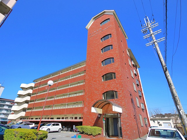 建物外観　外観は落ち着いています