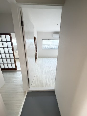 シエル中山手の玄関写真