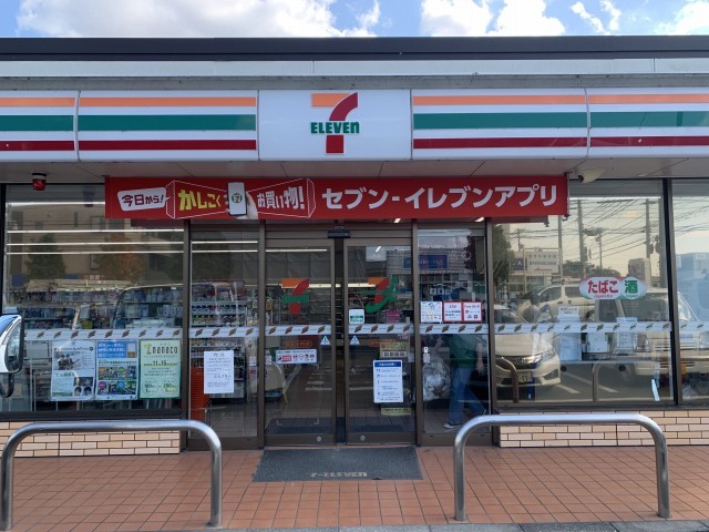 コンビニ　セブンイレブン 袋井大門店（コンビニ）まで400m