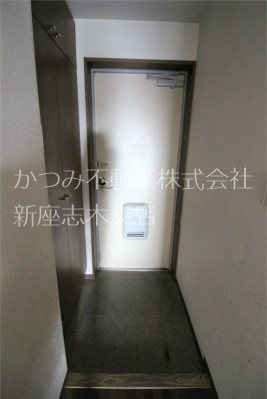 玄関　他号室参考写真