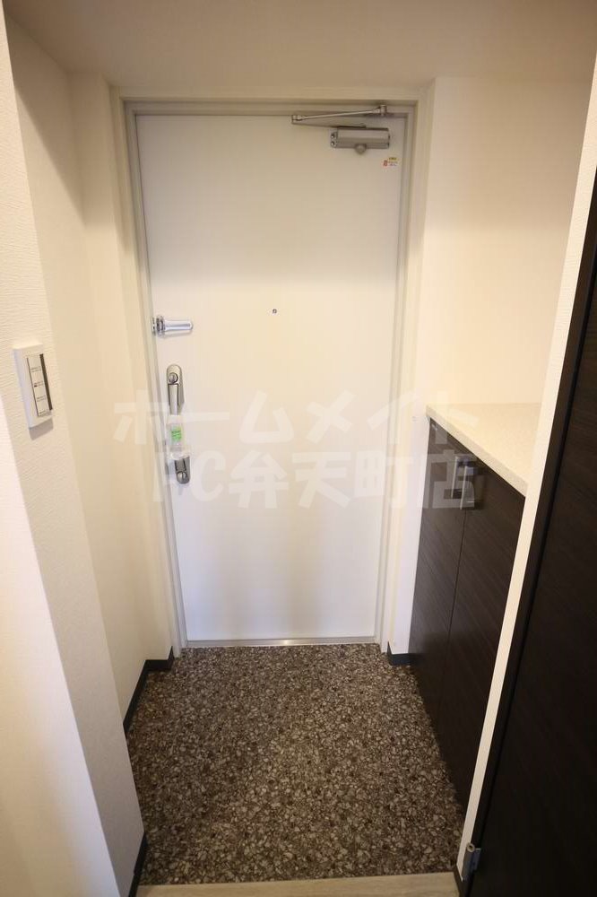 玄関　落ち着いた玄関です