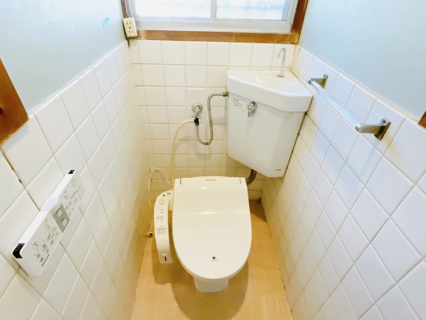 南海本線 箱作駅 徒歩7分 2階建 築53年のトイレ写真