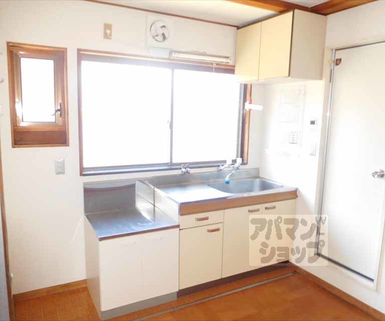 伊勢川ハイツのキッチン写真
