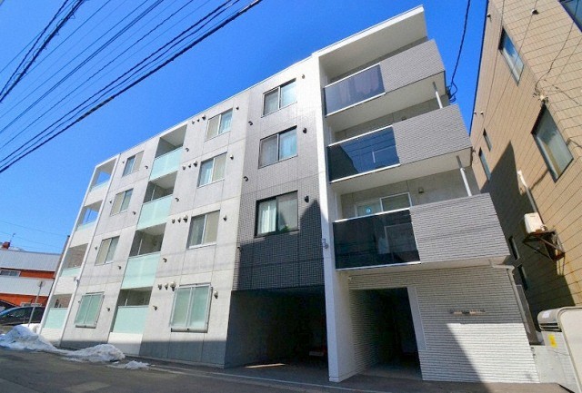 建物外観　★地下鉄駅徒歩3分！都市ガス・ペット飼育可の築浅2LDK♪★