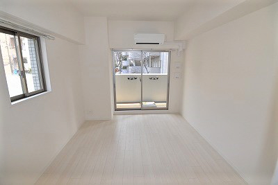 居室・リビング　写真は同マンションの別のお部屋のものです