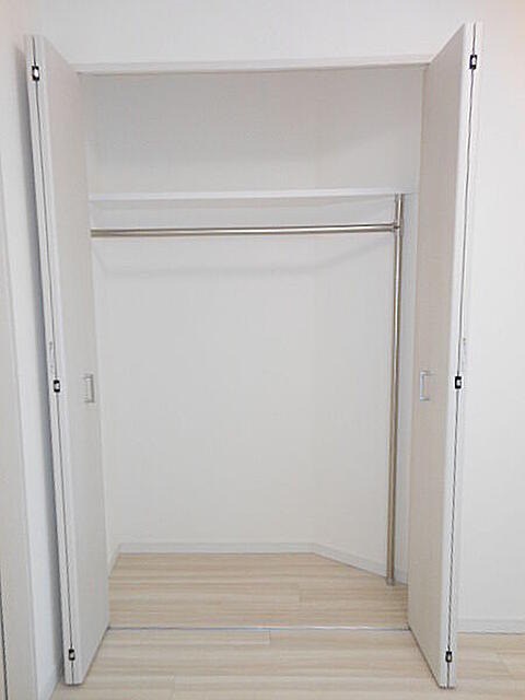収納　（別タイプ参考写真）ガーラ・グランディ小竹向原　板橋区小茂根