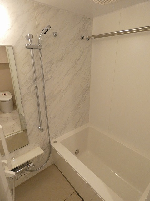 バス・シャワールーム　バス※別部屋参考写真