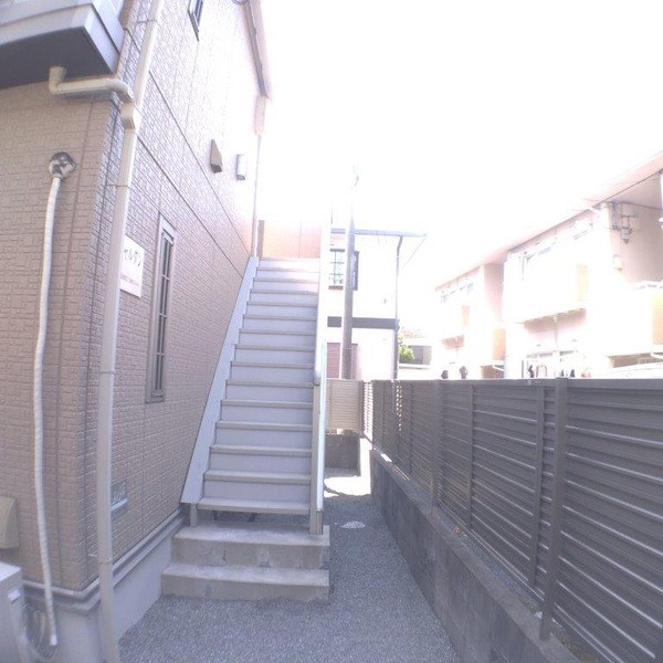 京急本線 堀ノ内駅 徒歩3分 2階建 築16年の外観写真