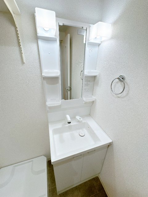 ＪＲ東海道本線 吹田駅 徒歩13分 3階建 築1年の内装写真