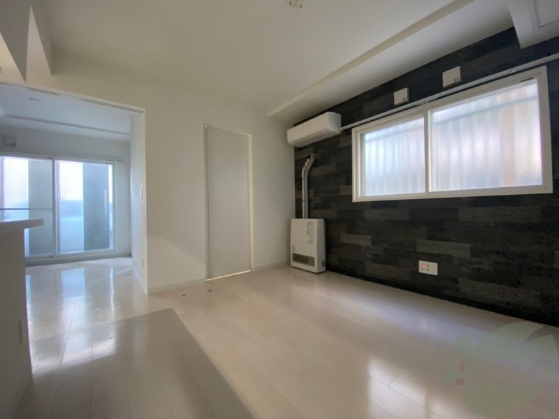 居室・リビング　広くてキレイなお部屋が広がっていて、充実した生活が送れそう。