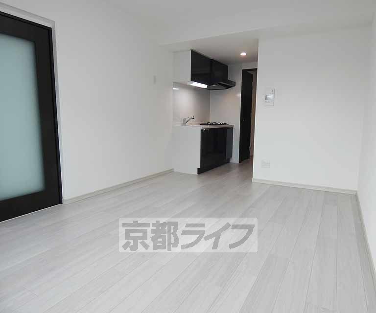 居室・リビング　広々としたお部屋。