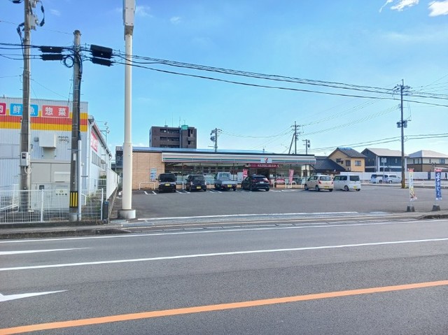 コンビニ　セブンイレブン鹿屋寿８丁目店（コンビニ）まで500m